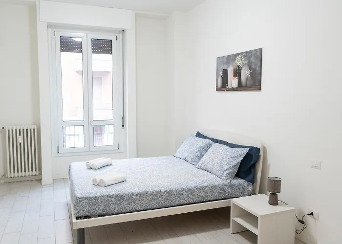 Ce6 - Corso Sempione • Large Apartment